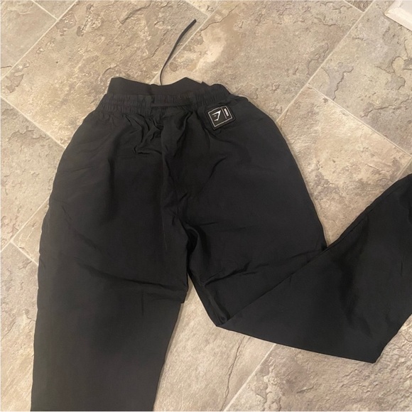 Gymshark bundle - Picture 2 of 4